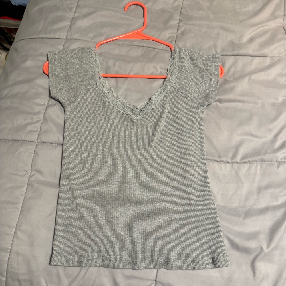 Brandy Melville Gray Fitted Short Sleeve Tee